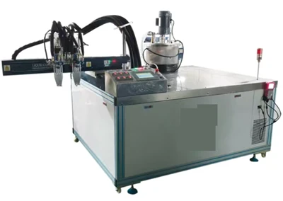 Machine de distribution à double-système